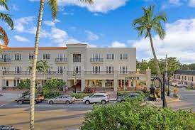 downtown naples houses apartments for