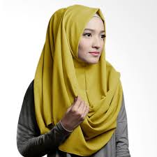 Bisa dilihat apa ada warna jilbab yang cocok dengan baju hijau tua yang kamu miliki. Warna Hijau Lemon Cocok Dengan Warna Apa Pintar Mencocokan