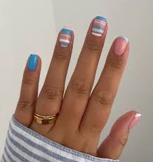 52 cute summer nail ideas blue strip