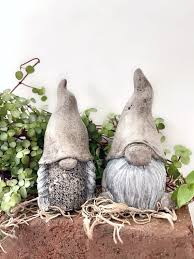 Garden Gnome Couple Statues Gnome Pair