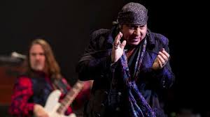 Most people know steve van zandt as bruce springsteen's longtime friend and guitar player. Little Steven On Music His Teacher Solidarity Tour And E Street Band Hiatus The San Diego Union Tribune