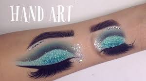 eye makeup on hand hotsell get 58 off