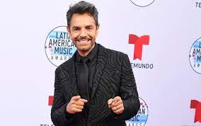 I went over to my aunty's house either to drop something off or pick something up, but my older cousin had asked if i. Eugenio Derbez Orgullo Latino En Hollywood The Latin Way