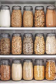Round are more ideal for salads and liquids while rectangular ones are great for meats. Shelf Help For Your Kitchen Clever Food Storage Solutions To Reduce Waste You Magazine