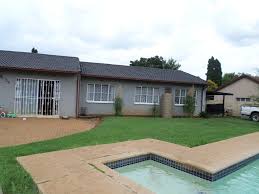 We will not share any personal info with an outside source. 4 Bedroom House For Sale In Verwoerdpark Re Max Of Southern Africa