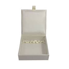 luxury necklace jewelry packaging bo