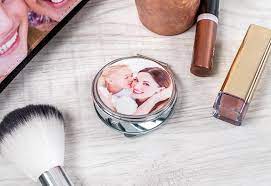 create a personalised makeup mirror