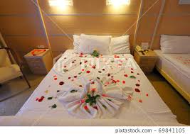 Honeymoon Suite Room Rose Bed Turkey