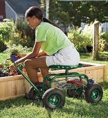 10 Gardening Seats To Uplift Your