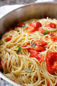 pasta with cherry tomatoes basil and