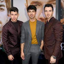 Joe jonas, nick jonas, and kevin jonas. Jonas Brothers Der Wahre Grund Fur Ihre Trennung Bravo