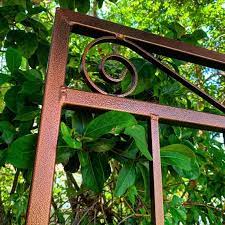 Garden Gate Style Metal Scroll Garden