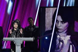 joan jett proves that sticking with