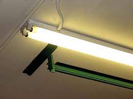 You'll receive email and feed alerts when new items arrive. The 4 Best Fluorescent Lights For Garages Reviews 2019
