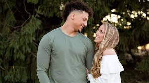 Patrick Mahomes and fiancée Brittany Matthews are expecting