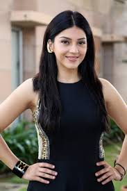 Beauty Galore HD : Mehreen Kaur Latest Cute Photos In Black Sleeveless Dress