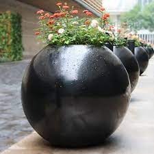 Black Frp Flower Pot For Garden Size