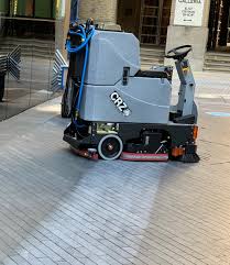 fm contract cleaners scrubber drier