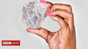 World's second-largest diamond 'found in Botswana' - BBC News