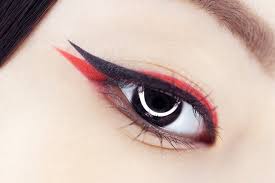 4 must know eye makeup trends for 2022