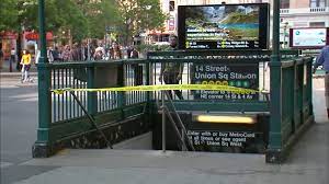 subway station platform in nyc