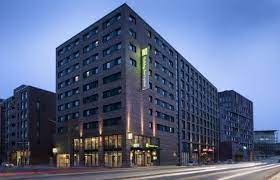 Holiday inn express hotel & suites hamburg, an ihg hotel features an indoor pool, free wifi in public areas, and a business center. Holiday Inn Express Hamburg City Hauptbahnhof Hotel De