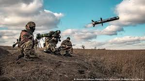 Se a guerra ?não é iminente?, porque é que a Ucrânia pede armas? | Internacional – Alemanha, Europa, África | DW | 08.02.2022