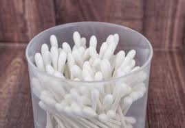 Cotton swabs are made to clean the outer, visible portion of. Should You Clean Your Ears With A Cotton Swab Or Q Tip