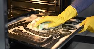 How To Clean Your Oven According To