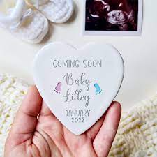 personalised pregnancy announcement