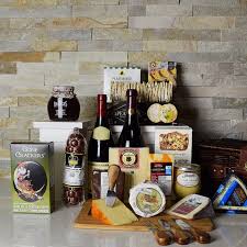 wine cheese gift basket