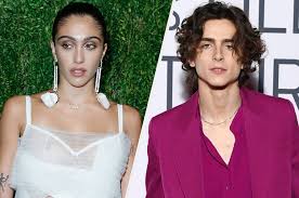 In an interview with vanity fair, lourdes leon said she and timothée chalamet were involved during their time at new york's prestigious fiorello h. Ienujt6xtodg9m