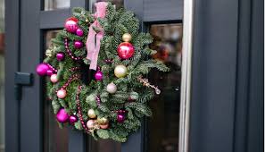 How To Hang A Wreath On A Storm Door