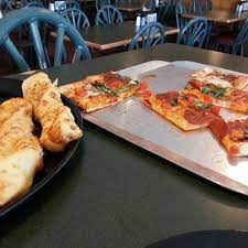 round table pizza pizzeria in chico