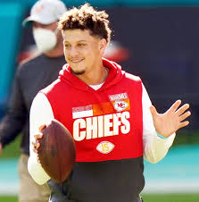 Don't be fooled by his little old man jog between plays where it looks like his. Chiefs Qb Patrick Mahomes Doing Great After Concussion