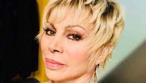 Carmela carolina fernanda carmen russo (born 3 october 1959) is an italian dancer, actress, television personality, and singer. Carmen Russo Turns 60 What She Does Today