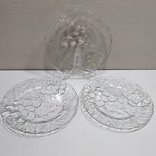 3 Clear Glass 3d Dinner Plates Relief