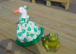 Lawn Goose Plastic Or Concrete