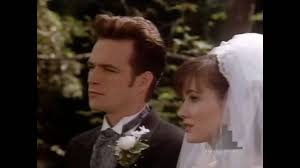 In the series finale of beverly hills, 90210, kelly taylor (jennie garth) had reconnected romantically with dylan mckay (luke perry). Brenda Dylan Getting Married Youtube