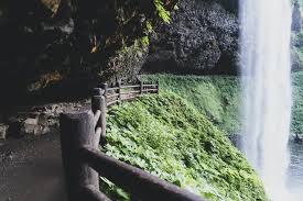 smoky mountain hiking trails waterfalls
