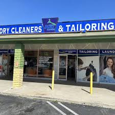top 10 best dry cleaners near valencia