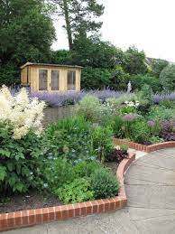 Creative Edges For Garden Borders And Paths