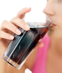 obese women drinks soda ile ilgili görsel sonucu