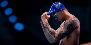 He currently represents the cali condors which is part of the international swimming league. Mit Speedo Hightech Anzug Caeleb Dressel Greift Die 20 Sekunden An