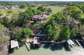 78123 tx waterfront homes