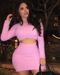 View the daily youtube analytics of fiorella zelaya and track progress charts, view future predictions, related channels, and track realtime live sub counts. Fiorella Zelaya Height Weight Bio Wiki Age Photo Instagram Fashion Women Top