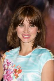 In the year, 2014 ana de ana de armas has credited the director of hands of stone, jonathan jakubowicz for having discovered her. Ana De Armas Glow Up And Nose Job Lipstick Alley