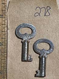 2 keys antique steamer trunk key ccl co