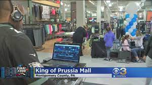 Dick's Sporting Goods In King Of Prussia Holds Villanova Pep Rally - YouTube