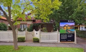 Listing an extensive range of houses, flats, bungalows, land and retirement homes, rightmove makes it easy for you to find your next happy home regardless of whether you're a. Signboards A Real Estate Staple But Do They Have A Future Urban